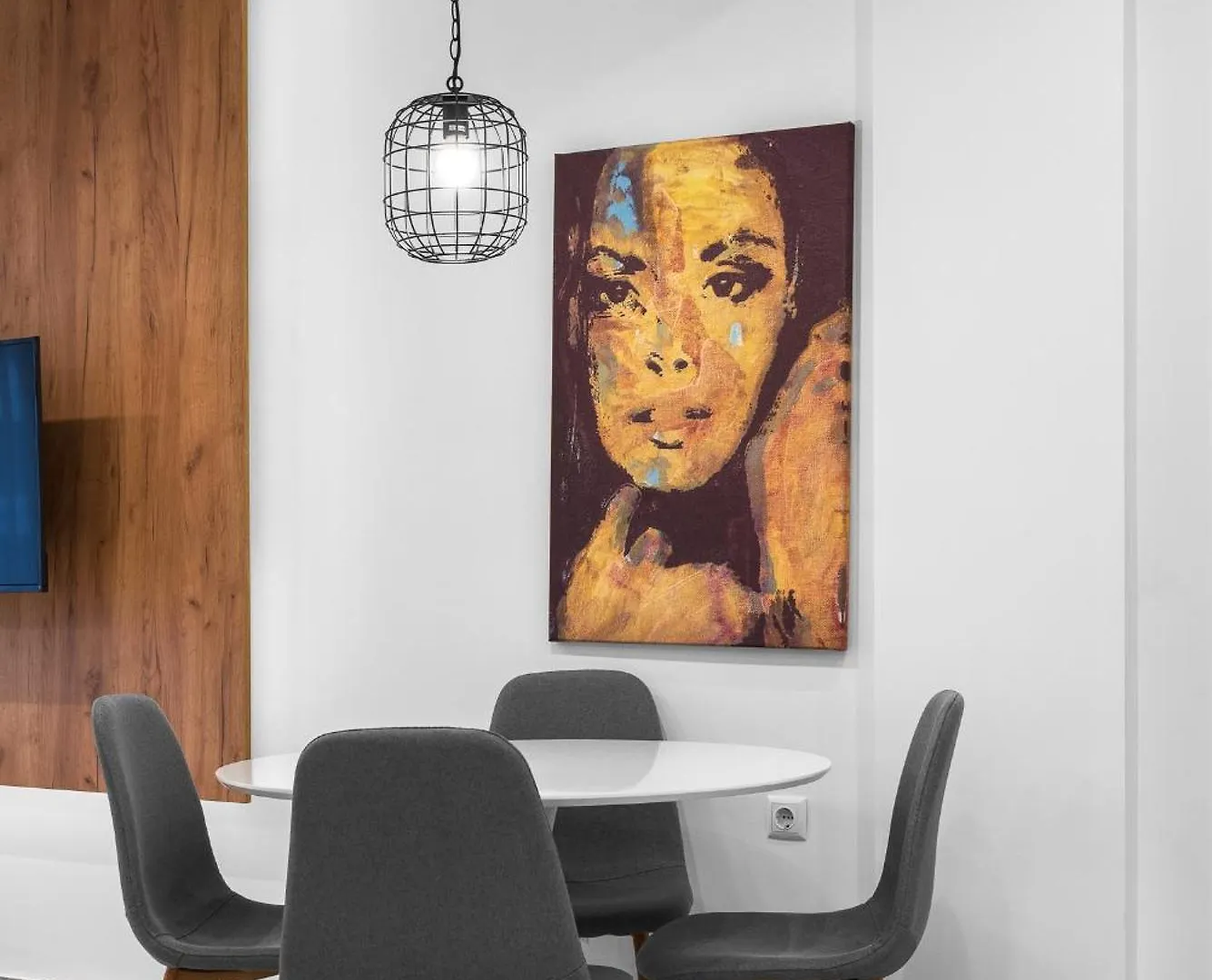 Wood N White, Nilie Hospitality Mgmt Apartment Thessaloniki