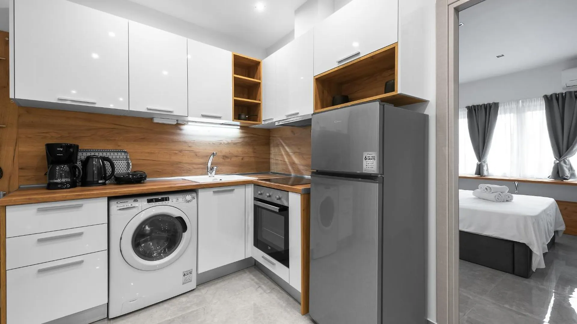 Wood N White, Nilie Hospitality Mgmt Apartment Thessaloniki